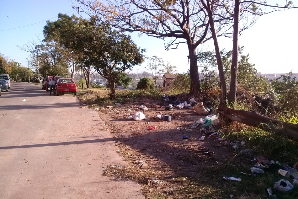 32791 | Güiraldes y Schmild, colectora, barrio Tablada, antes - Secretaría de Servicios Públicos y Medio Ambiente