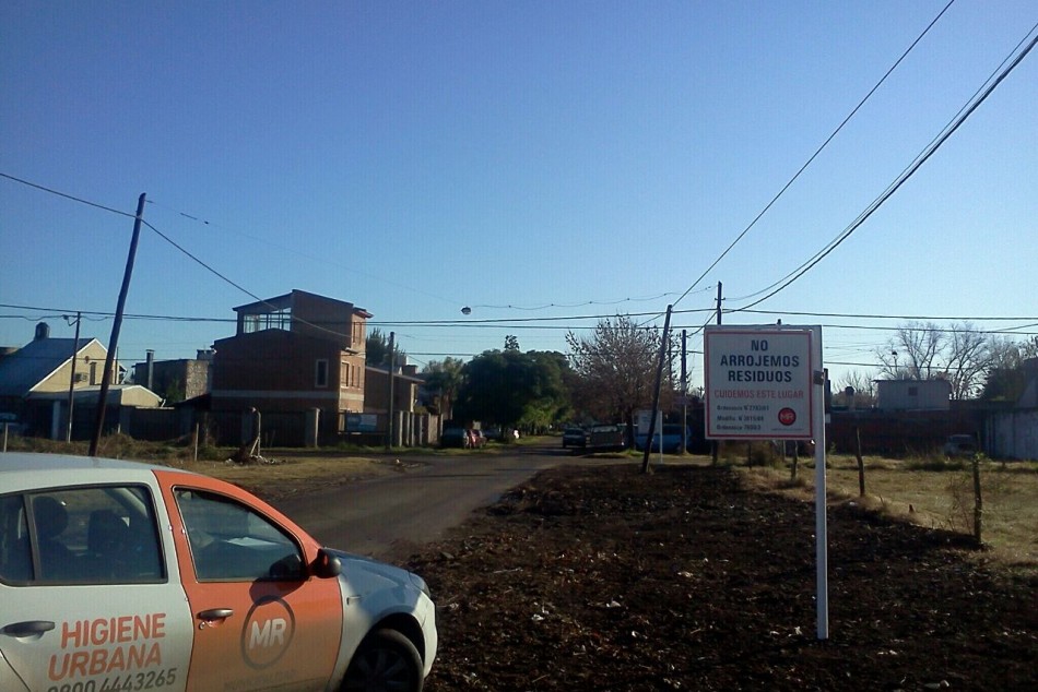 33006 | San Lorenzo y Muniagurria, en barrio Antártida Argentina. - Secretaría de Servicios Públicos y Medio Ambiente