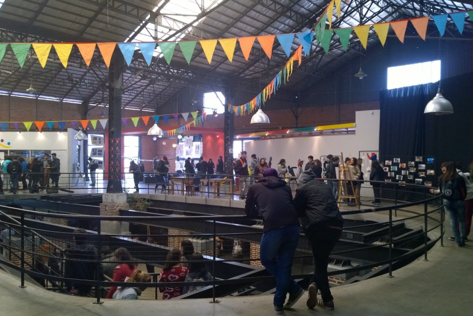 33113 |  1º Muestra de Talleres en el Galpón del Centro de la Juventud - Municipalidad de Rosario