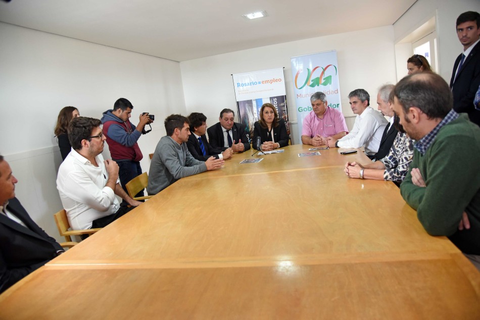 76273 | Firma Convenio Empleo con Villa Gobernador Galvez - Dir. Gral. de Comunicación Social (Marcelo Beltrame)