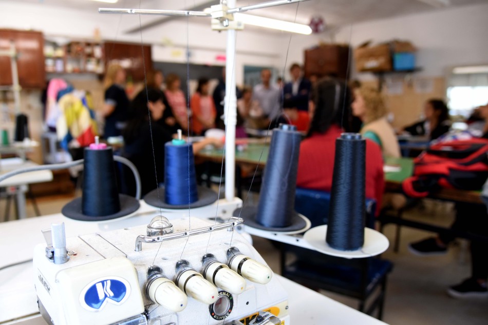 84091 | Visita a curso de capacitación en Indumentaria y Auxiliar en Peluquería - Dir. Gral. de Comunicación Social (Silvio Moriconi)