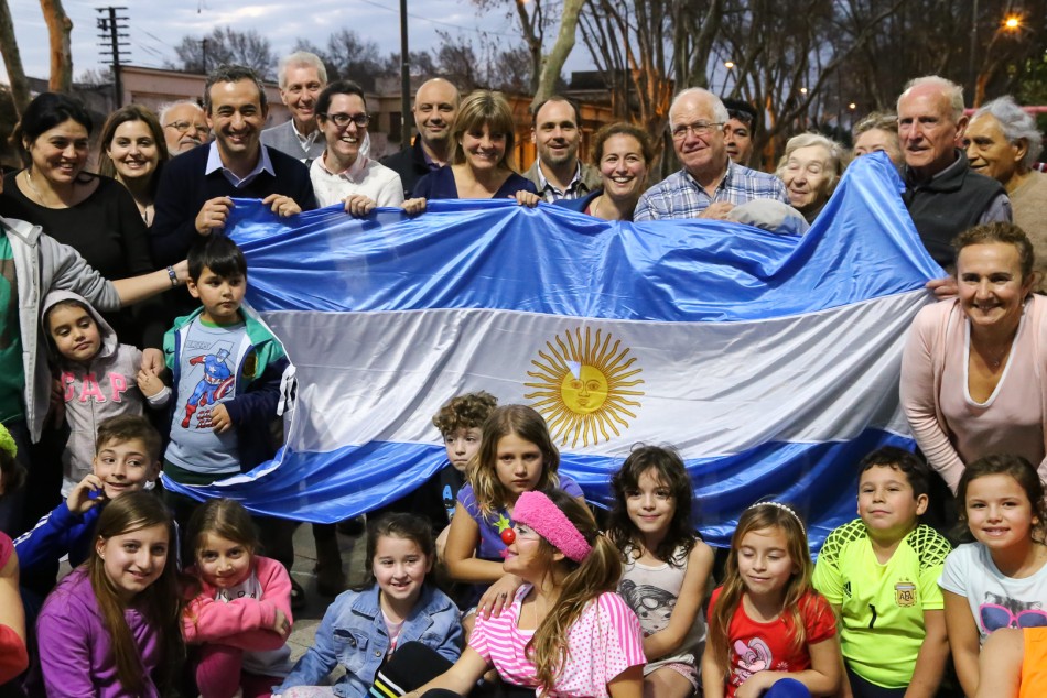 94880 | La plaza Ciro Echesortu, con nueva iluminación LED - Nano Pruzzo - Secretaría de Ambiente y Espacio Público