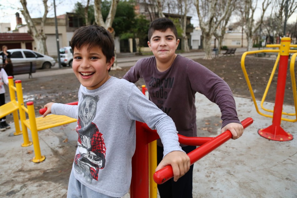 94885 | La plaza Ciro Echesortu, con nueva iluminación LED - Nano Pruzzo - Secretaría de Ambiente y Espacio Público