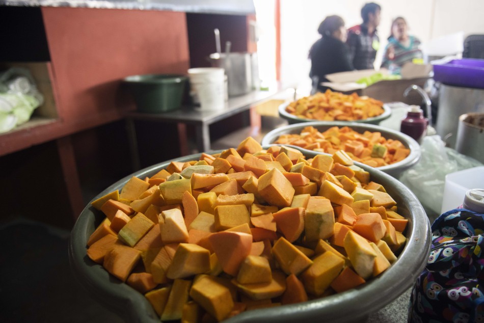 144959 | Locro solidario en el Polideportivo Garzón  - Dir. Gral. de Comunicación Social (Franco Trovato)