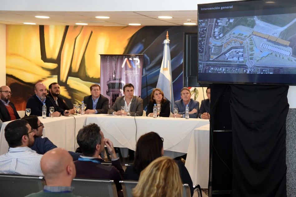 151777 | Firma Convenio Aeropuerto  - Subsecretaría de Comunicación Social (Marcelo Beltrame)