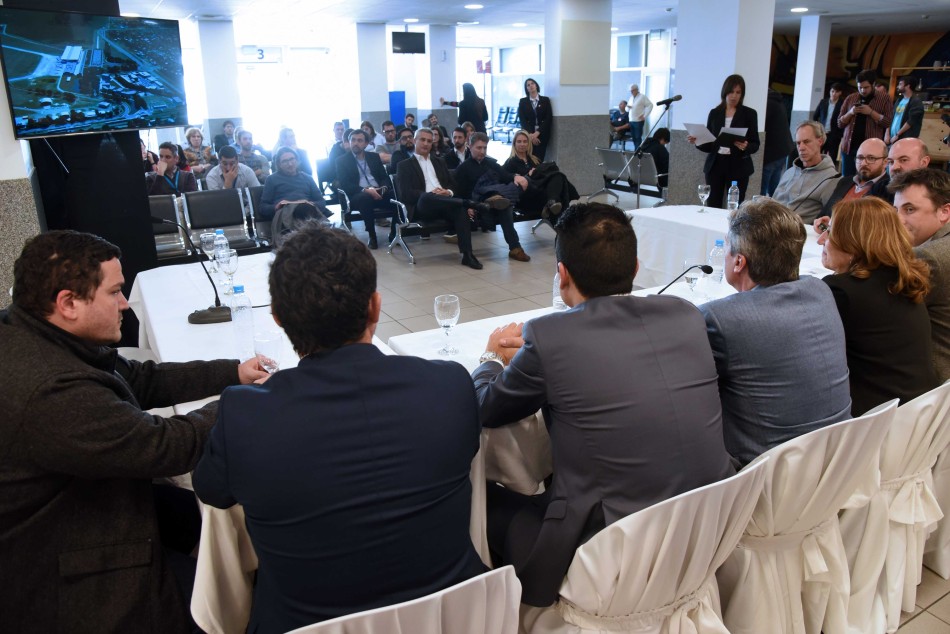 151779 | Firma Convenio Aeropuerto  - Subsecretaría de Comunicación Social (Marcelo Beltrame)