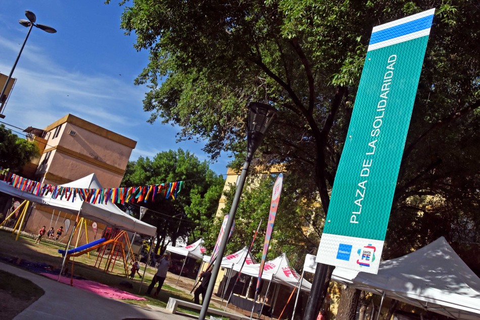 170060 | Inauguracion Plaza de la Solidaridad  - Grandoli y Gutierrez - Subsecretaría de Comunicación Social (Marcelo Beltrame)