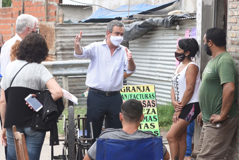 286100 | Apertura de Sobres y Recorrida Barrio Villa Banana - Subsecretaría de Comunicación Social (Silvio Moriconi)