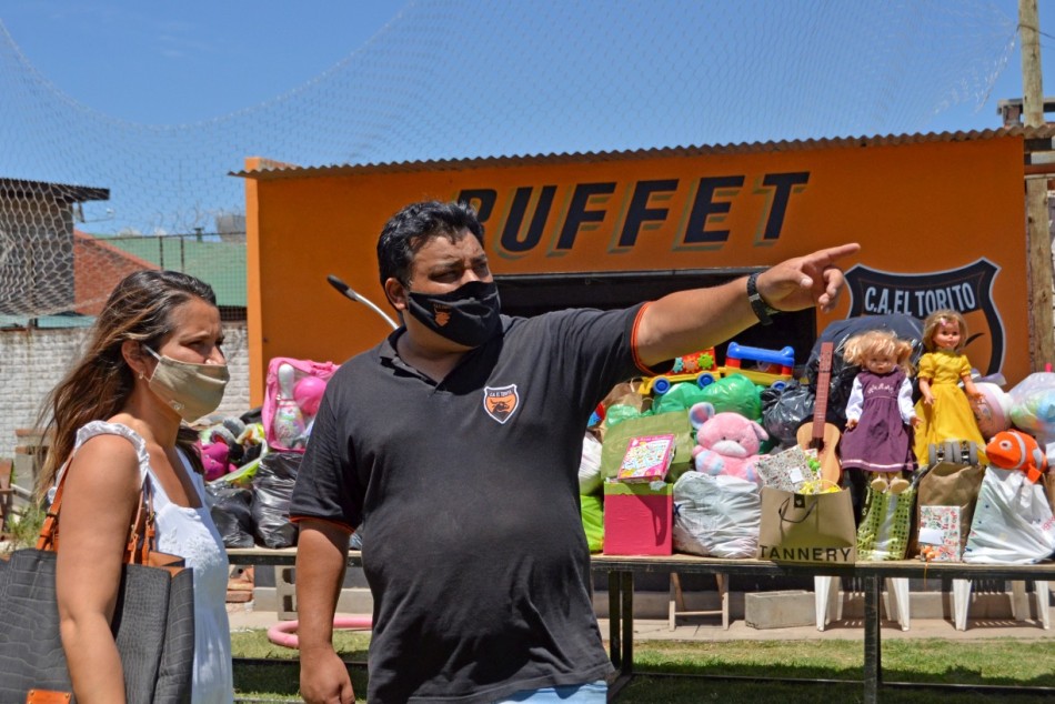 291775 | Clubes solidarios: instituciones rosarinas se unieron en una exitosa colecta navideña - Crédito: Mariela Aronna - Secretaría de Deporte y Turismo