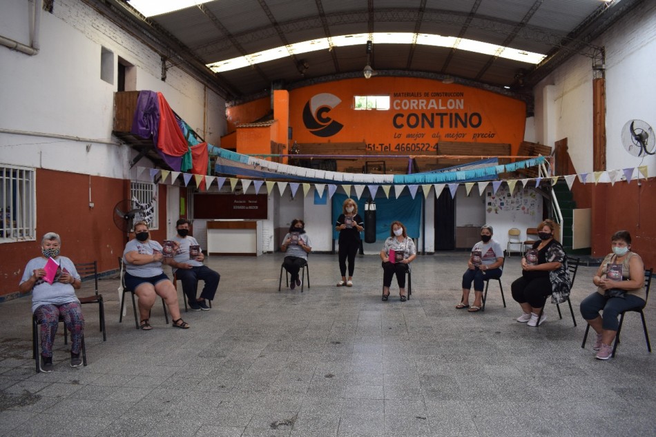 296502 | Presentación del recetario Aromas con Historia - Secretaria de Desarrollo Humano y Hábitat