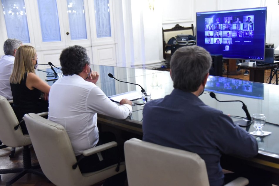 305275 | Presentación Rosarinos por el mundo - Marcelo Beltrame (Subsecretaría de Comunicación Social)