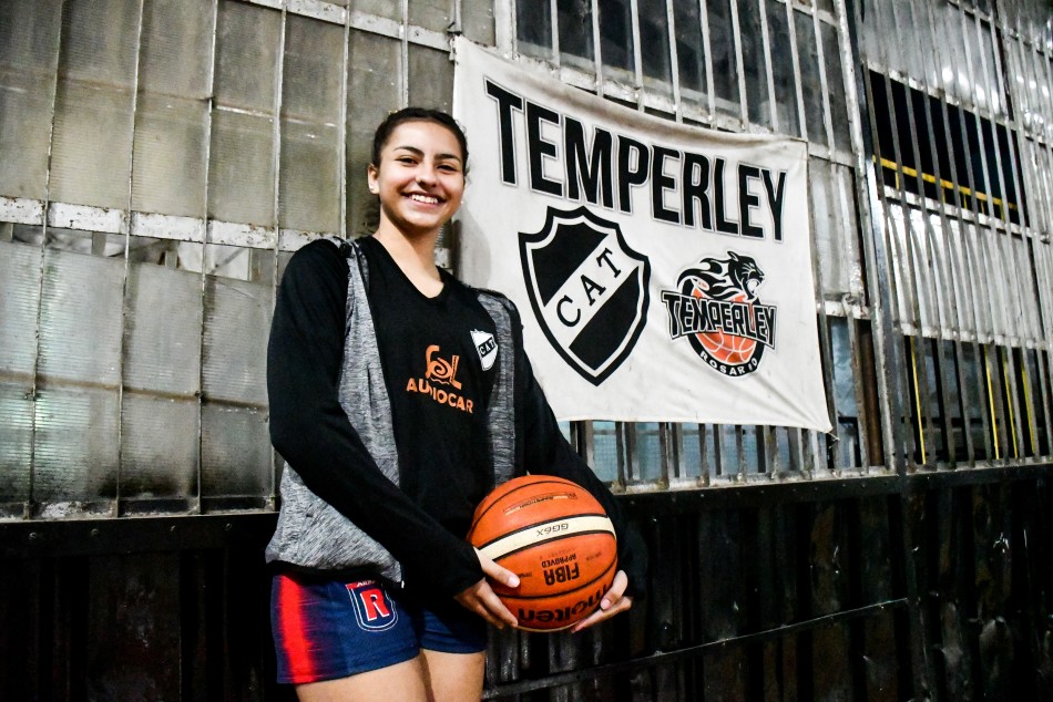 323057 | Candela Díaz, la chica de Tablada que se destaca en básquet - Secretaría de Deporte y Turismo / Guillermo Buelga