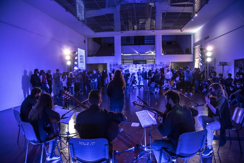 327057 | Fotos presentación actividades octubre en Castagnino - Sec. de Cultura y Educación (Guillermo Turin Bootello)