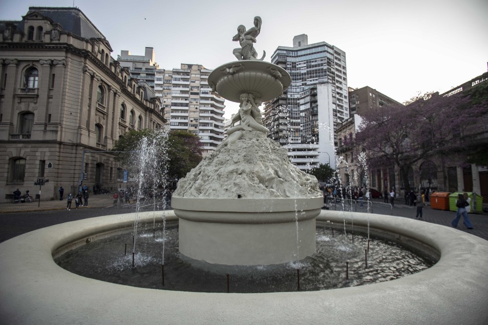 328807 | Fotos Música clásica en la fuente de las Utopías - Sec. de Cultura y Educación (Guillermo Turin Bootello)