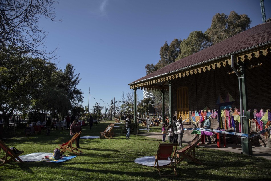 329365 | Estación Embarcaderos - Guillermo Turin Bootello