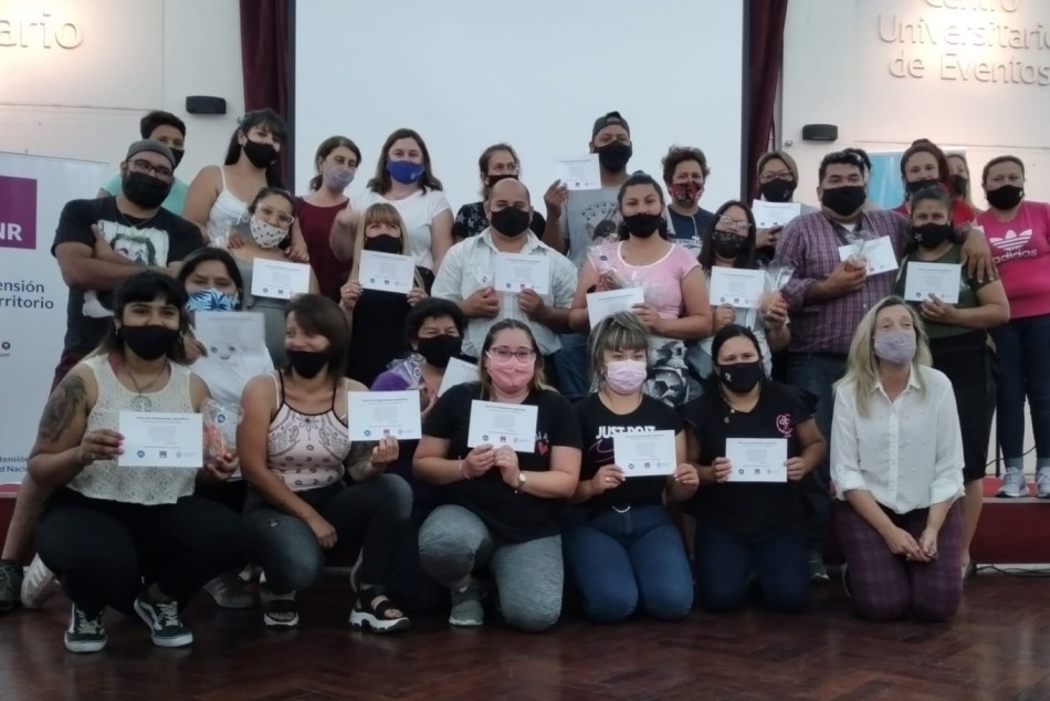 335824 | Capacitación a promotoras y promotores de cuidados - Secretaría de Desarrollo Humano y Hábitat