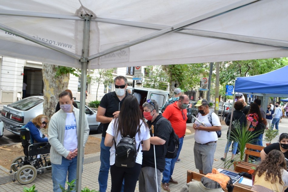 338888 | Campaña «Ponete en mis zapatos en plaza San Martín» - Movilidad