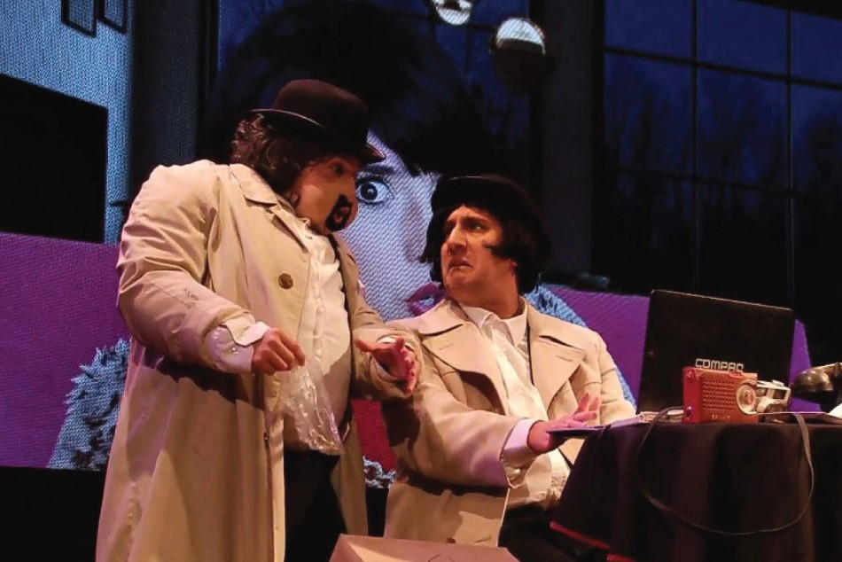 343383 | 0800 Detectives - Archivo La Comedia