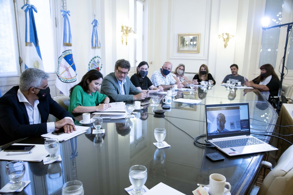 344654 | Firma de Convenio con Potrero Digital - Subsecretaría de Comunicación Social (Silvio Moriconi)