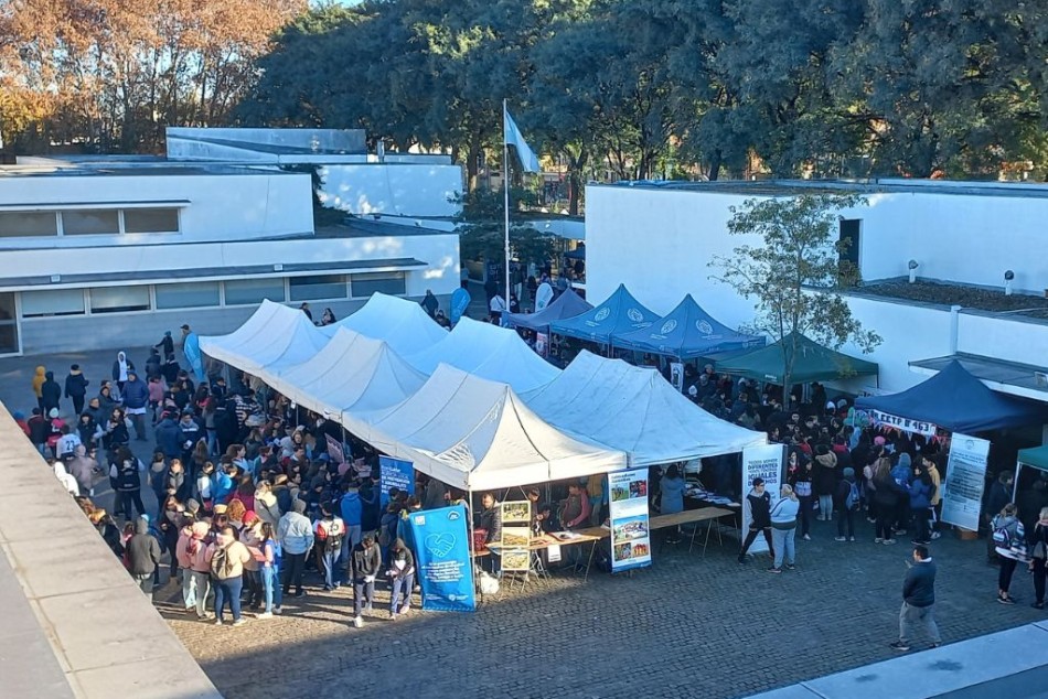 429822 | 2° Expo Educativa en el sur - Sergio Flores - Comunicación CMD Sur