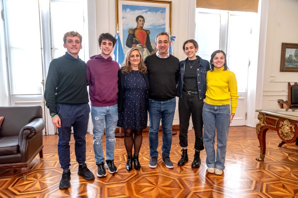 437483 | Reunión con jóvenes estudiantes que viajaron a Shangai - Subsecretaría de Comunicación Social (Marcelo Beltrame)