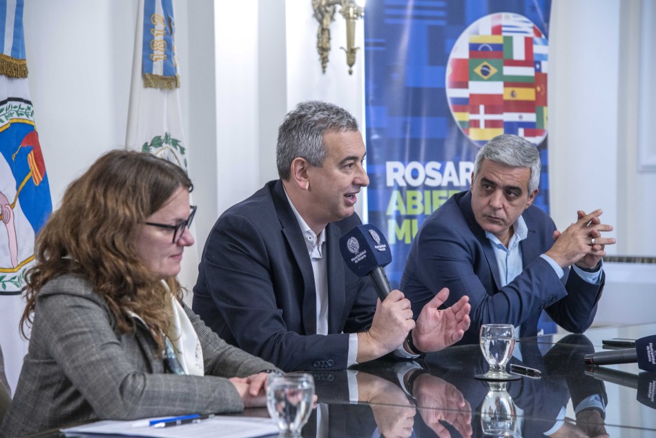 518812 | Firma de Convenio de Cooperación con OIM - Subsecretaría de Comunicación Social (Silvio Moriconi)