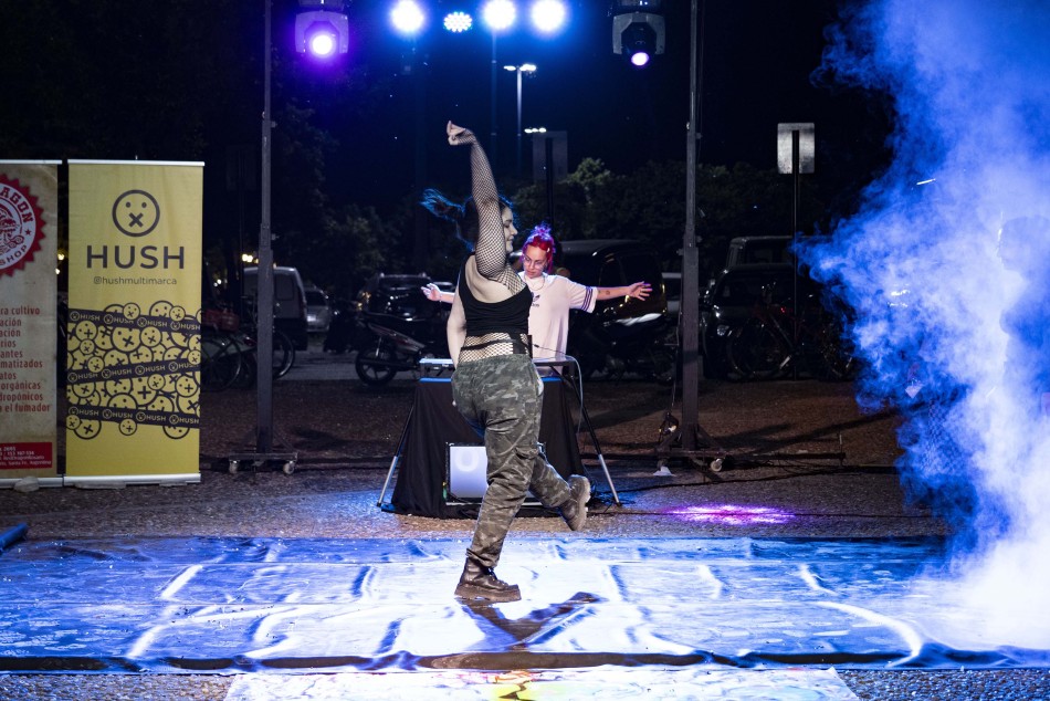 543990 | Fotos 9na edición Festival El Cruce - Hip Hop alternativo Batalla de Freestyle - Escalinatas CCPE - Sec. Cultura y Educación / Silvina La Calamita (Cala)