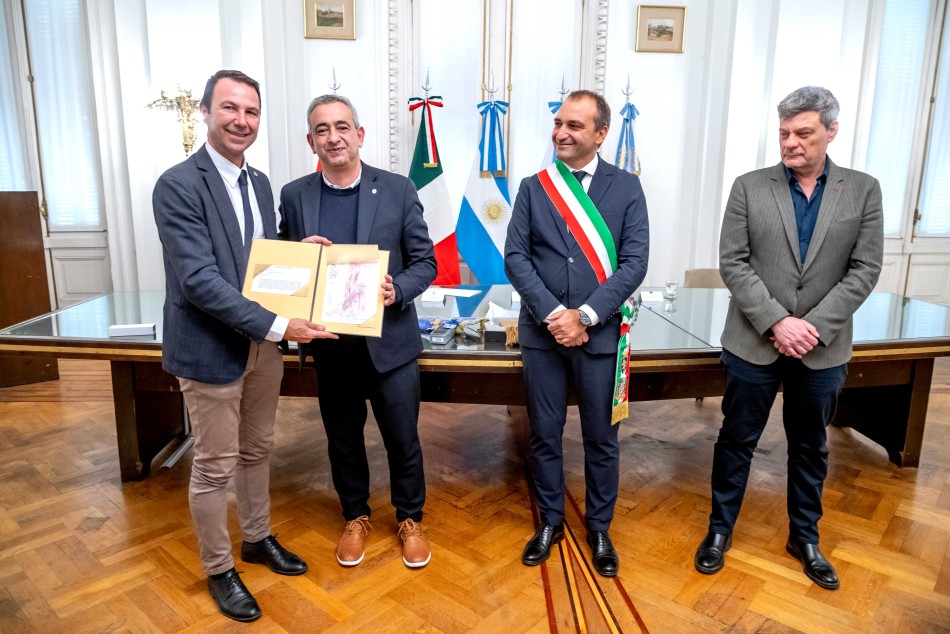 606638 | Visita Alcalde de Turín -  Stefano Lo Russo